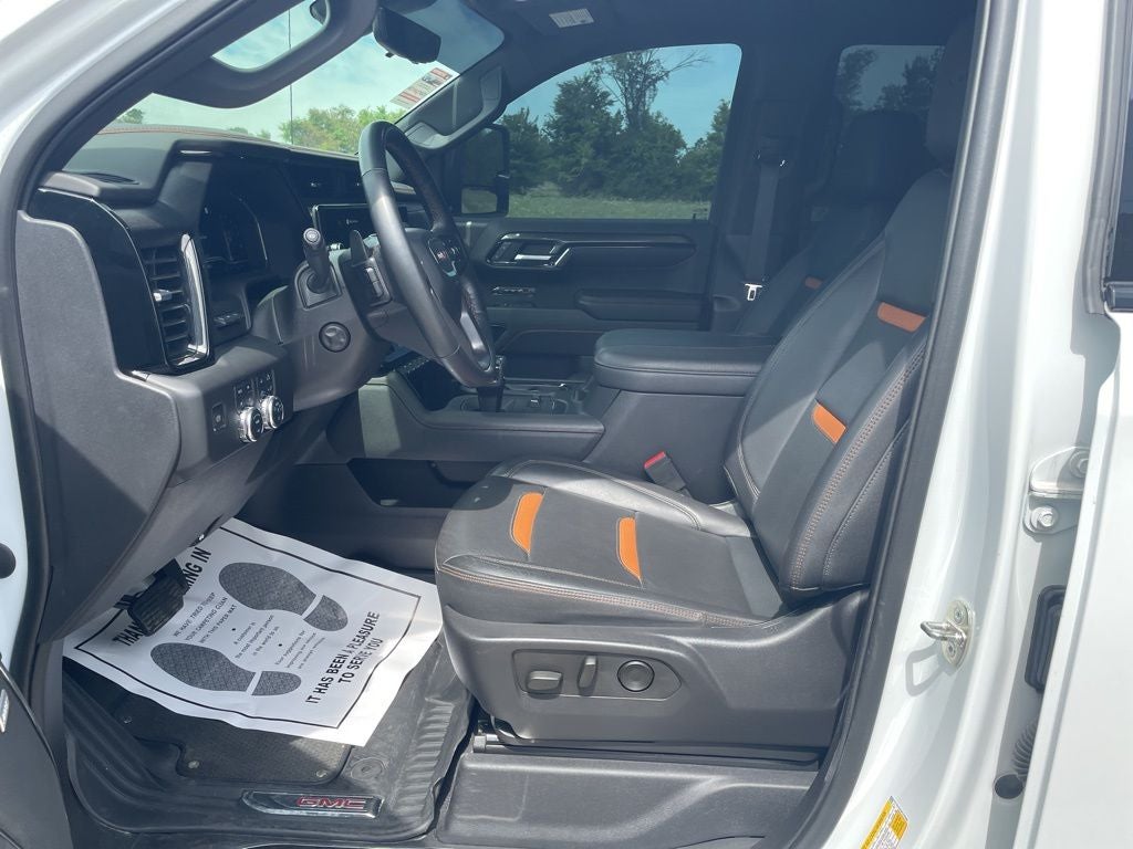 2023 GMC Sierra 1500 AT4