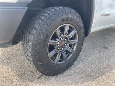2024 GMC Sierra 1500 AT4X