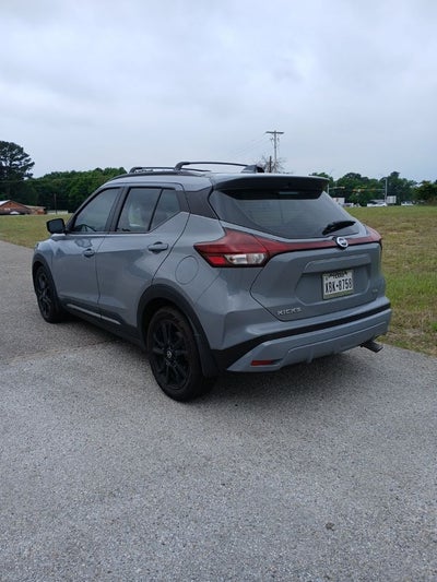 2021 Nissan Kicks SR