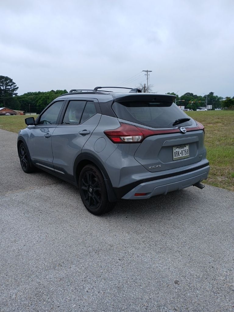 2021 Nissan Kicks SR