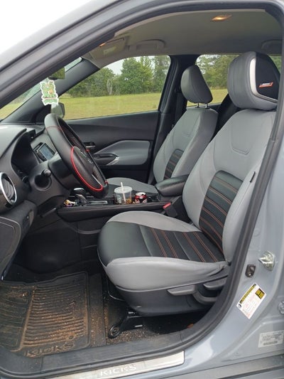 2021 Nissan Kicks SR