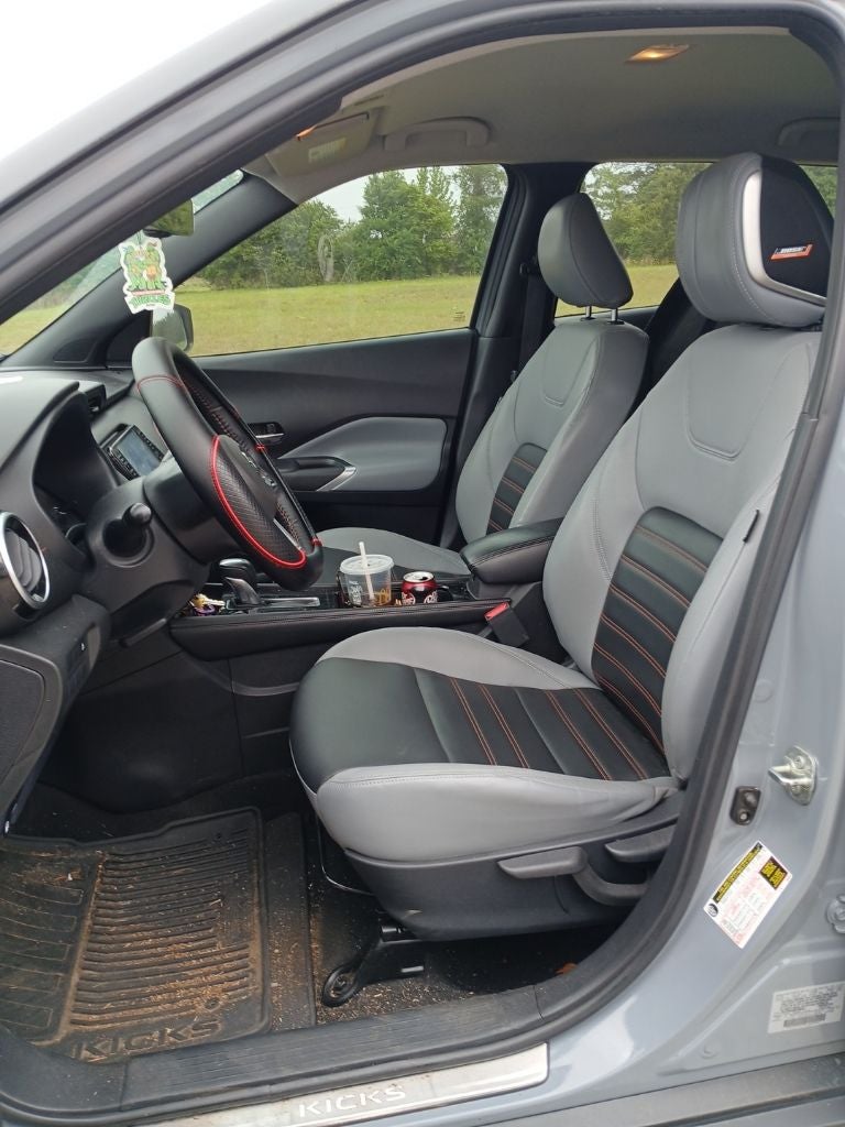 2021 Nissan Kicks SR