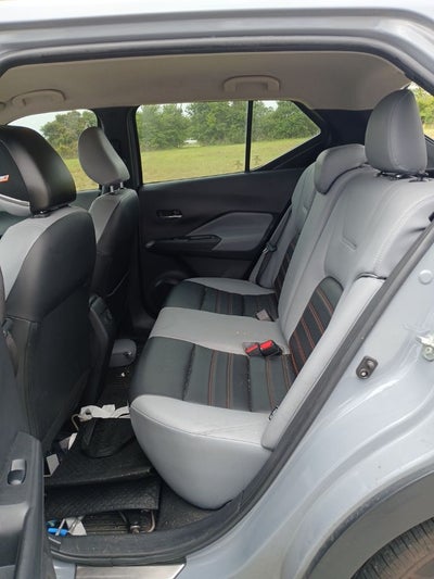 2021 Nissan Kicks SR