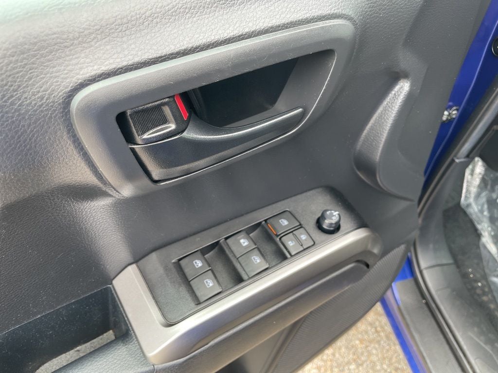 2022 Toyota Tacoma SR5 V6