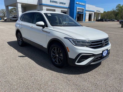 2023 Volkswagen Tiguan 2.0T SE