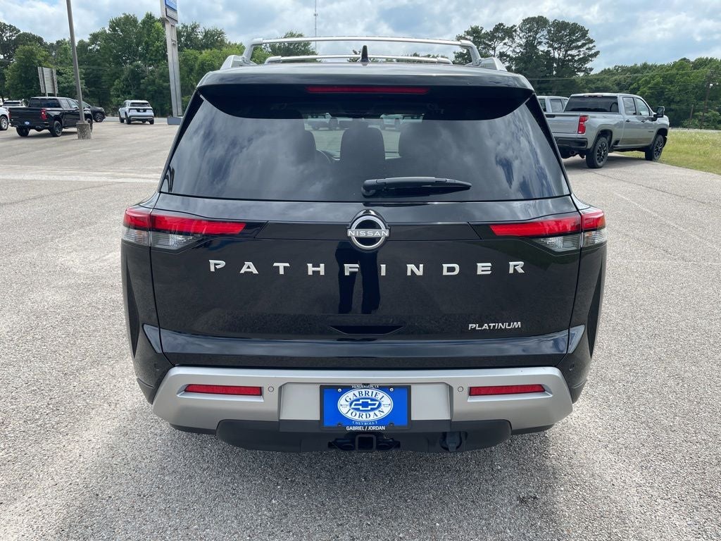 2024 Nissan Pathfinder Platinum