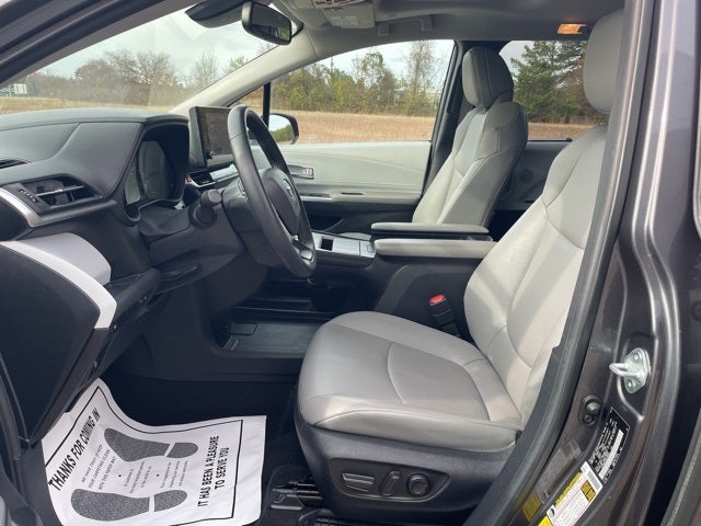 2025 Toyota Sienna XLE