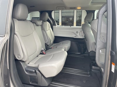 2025 Toyota Sienna XLE
