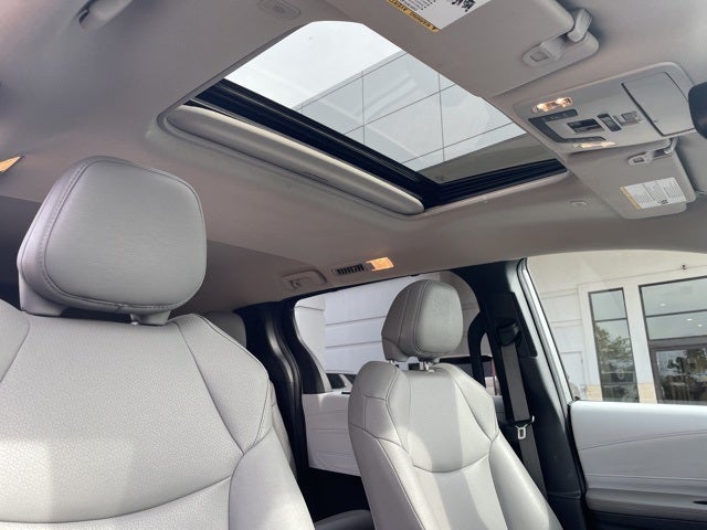 2025 Toyota Sienna XLE