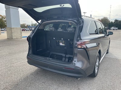 2025 Toyota Sienna XLE