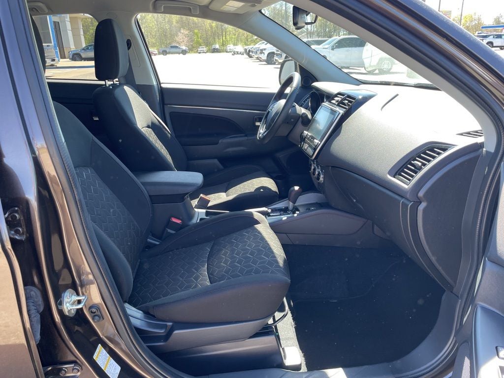 2025 Mitsubishi Outlander Sport 2.0 SE