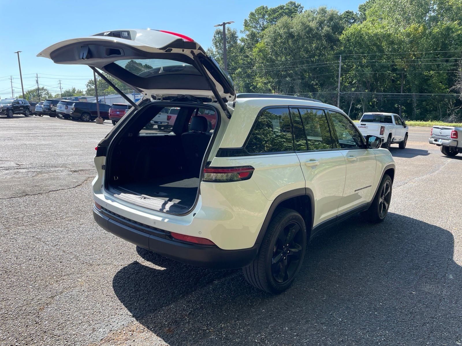 2023 Jeep Grand Cherokee Altitude X
