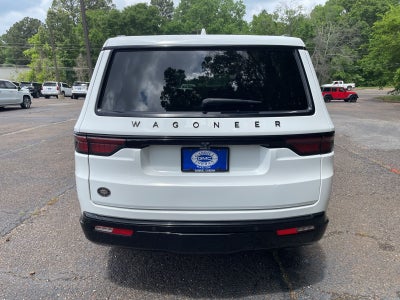 2023 Jeep Wagoneer Base