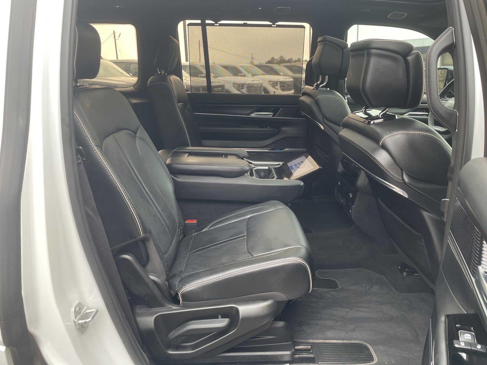 2024 Jeep Grand Wagoneer Series II