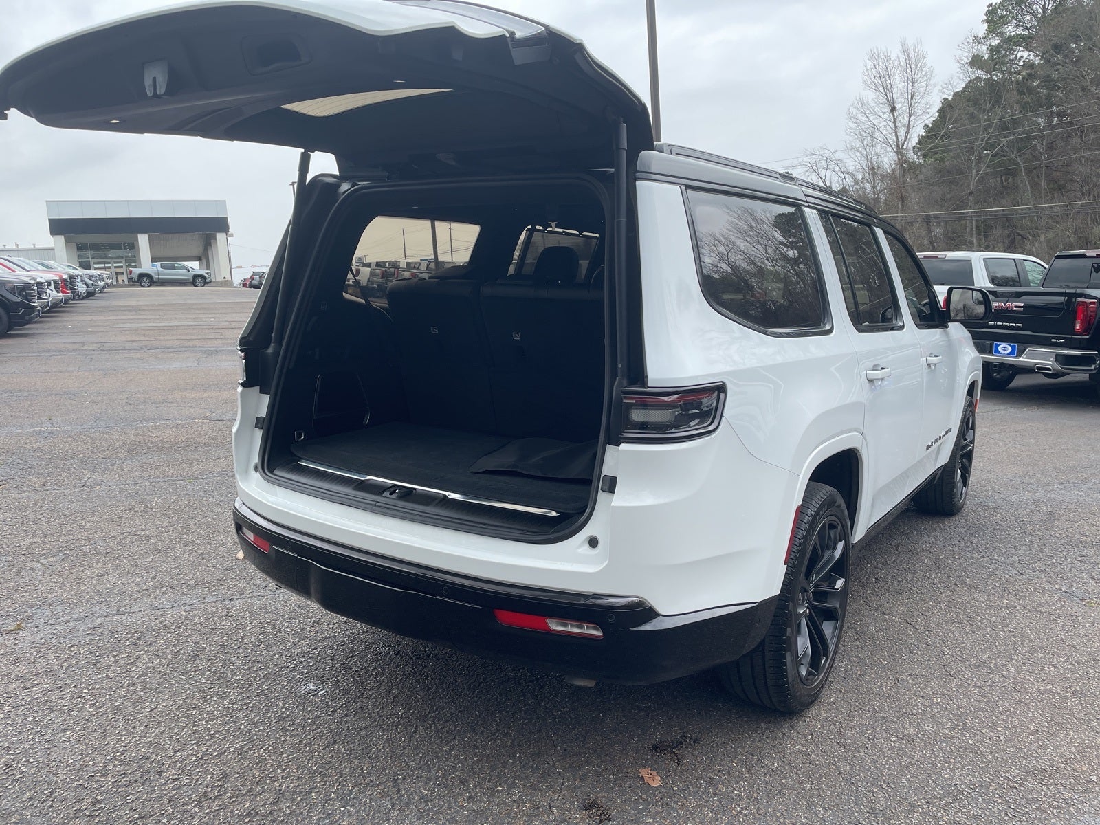 2024 Jeep Grand Wagoneer Series II