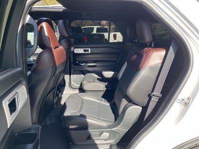 2022 Ford Explorer Platinum