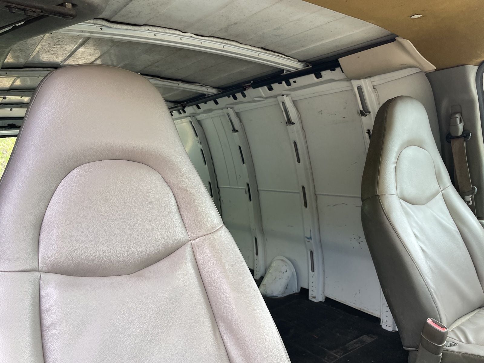 2003 Chevrolet Express Van G3500 Base