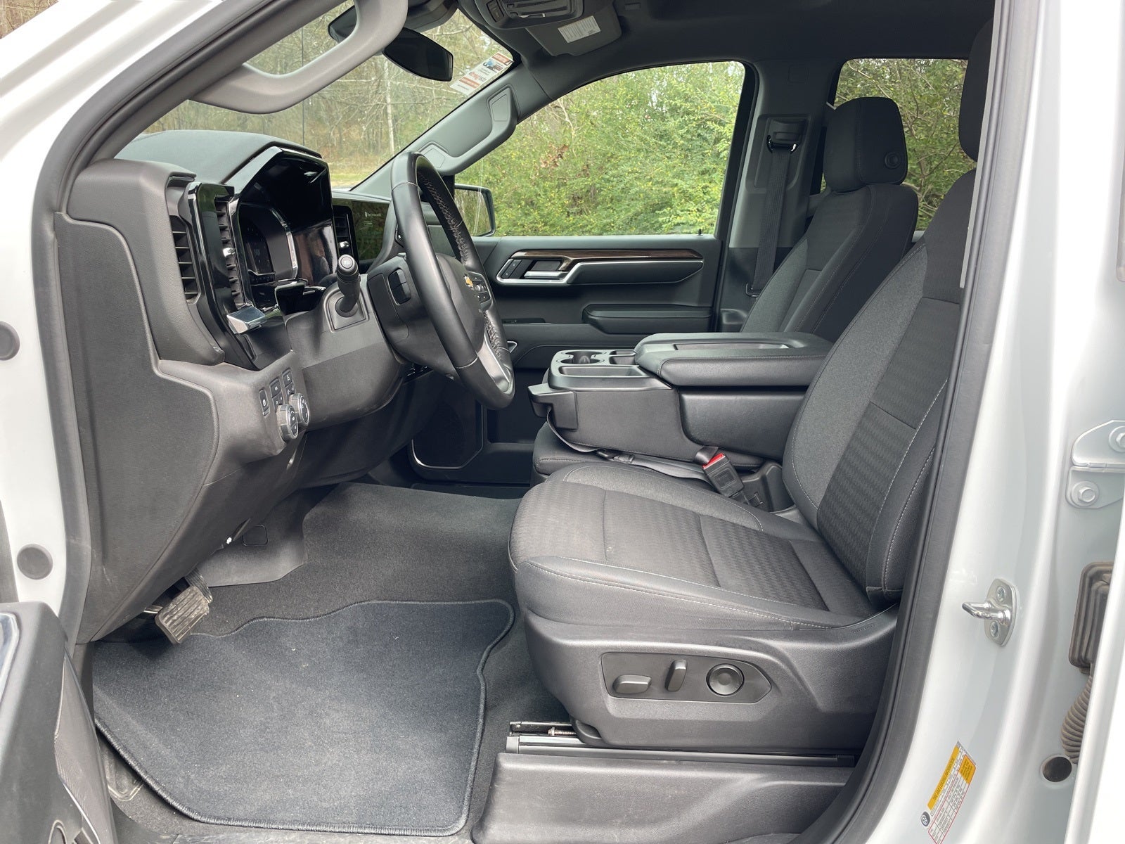 2025 Chevrolet Silverado 1500 LT LT1