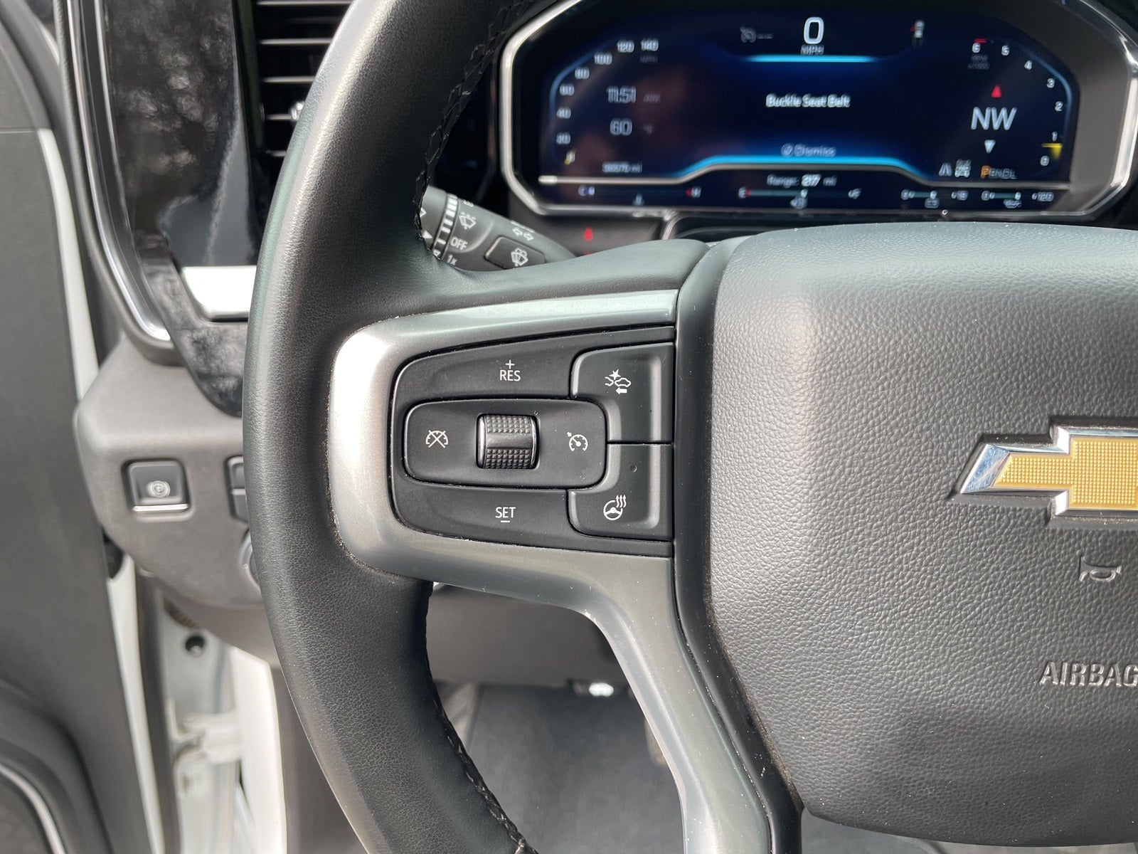 2025 Chevrolet Silverado 1500 LT LT1