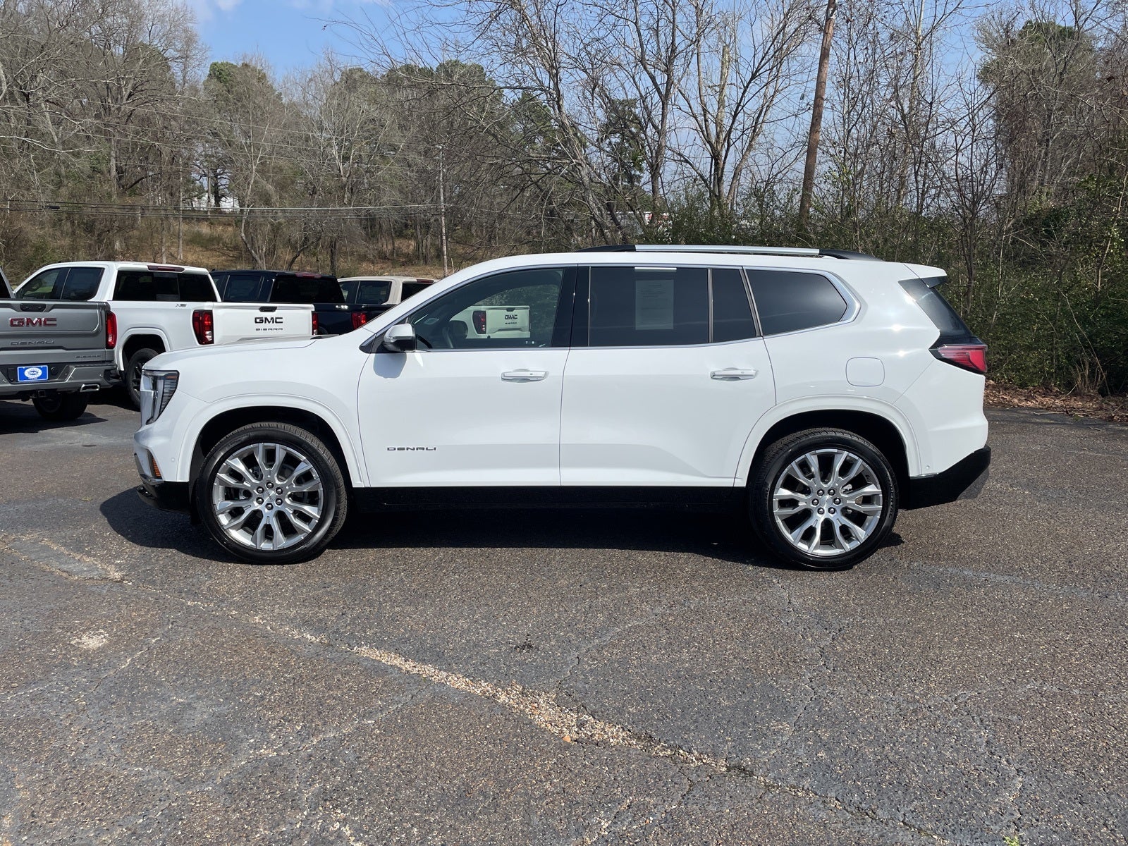 2024 GMC Acadia Denali