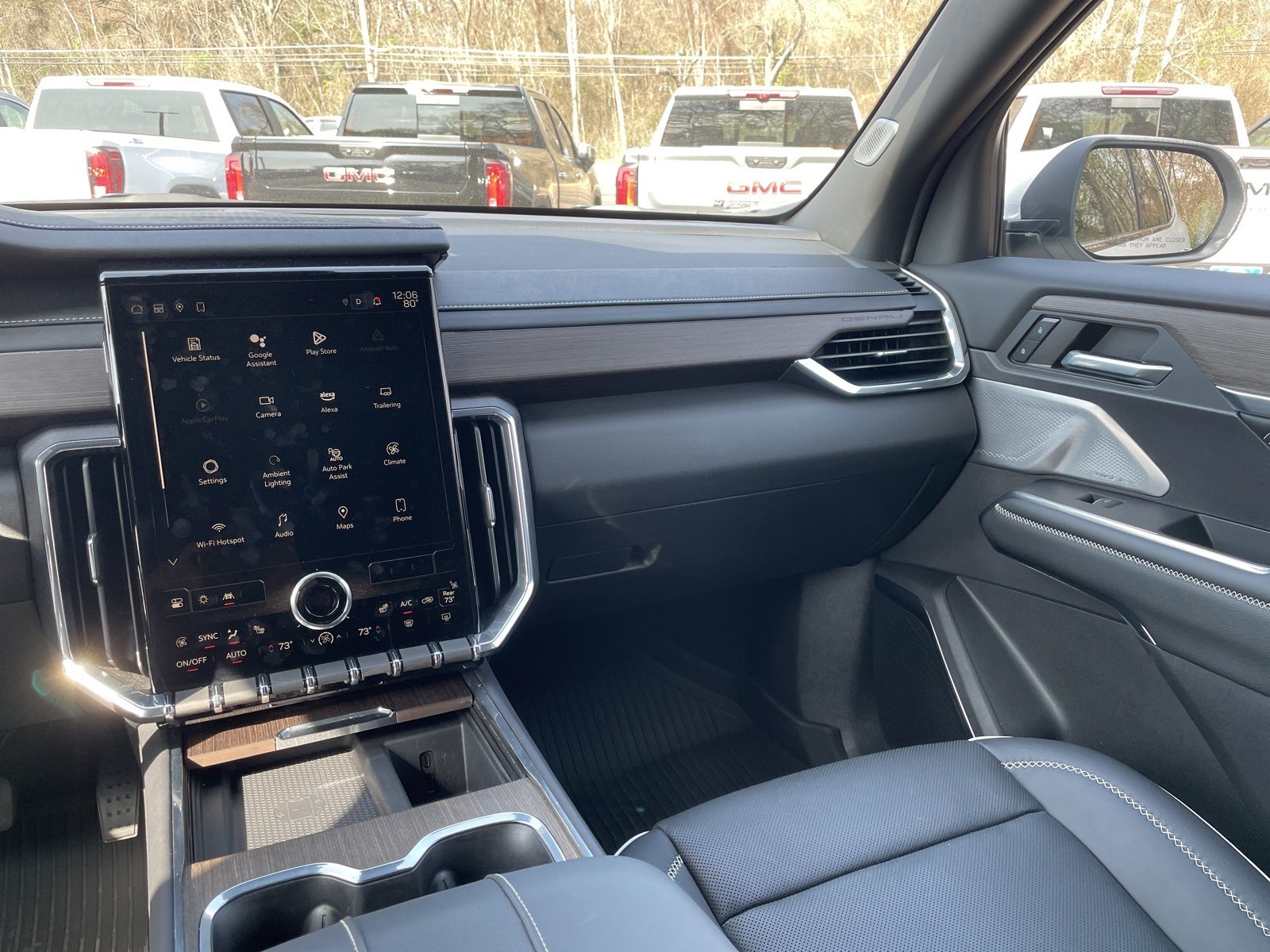 2024 GMC Acadia Denali