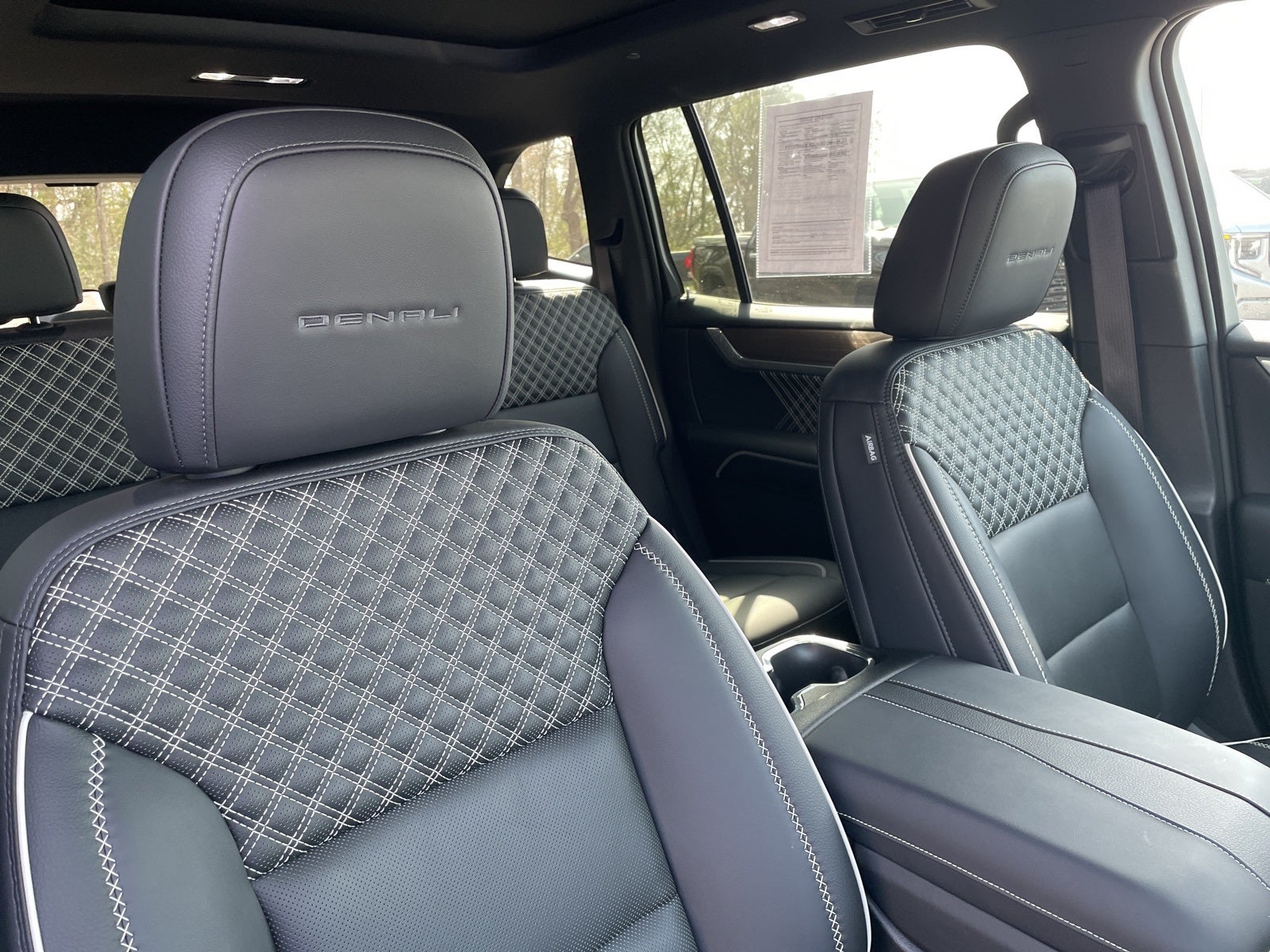 2024 GMC Acadia Denali