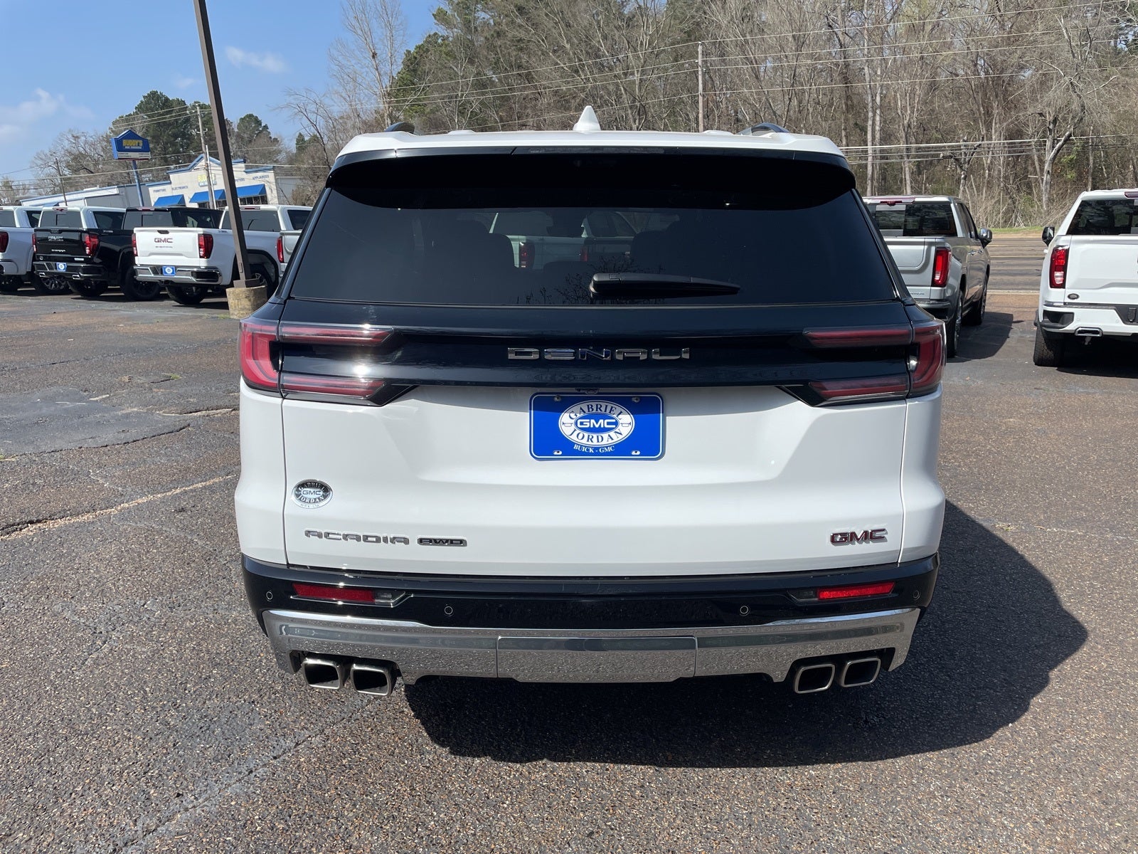 2024 GMC Acadia Denali