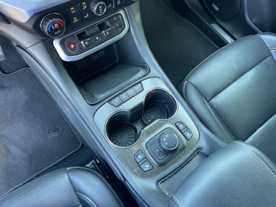 2021 GMC Acadia SLT