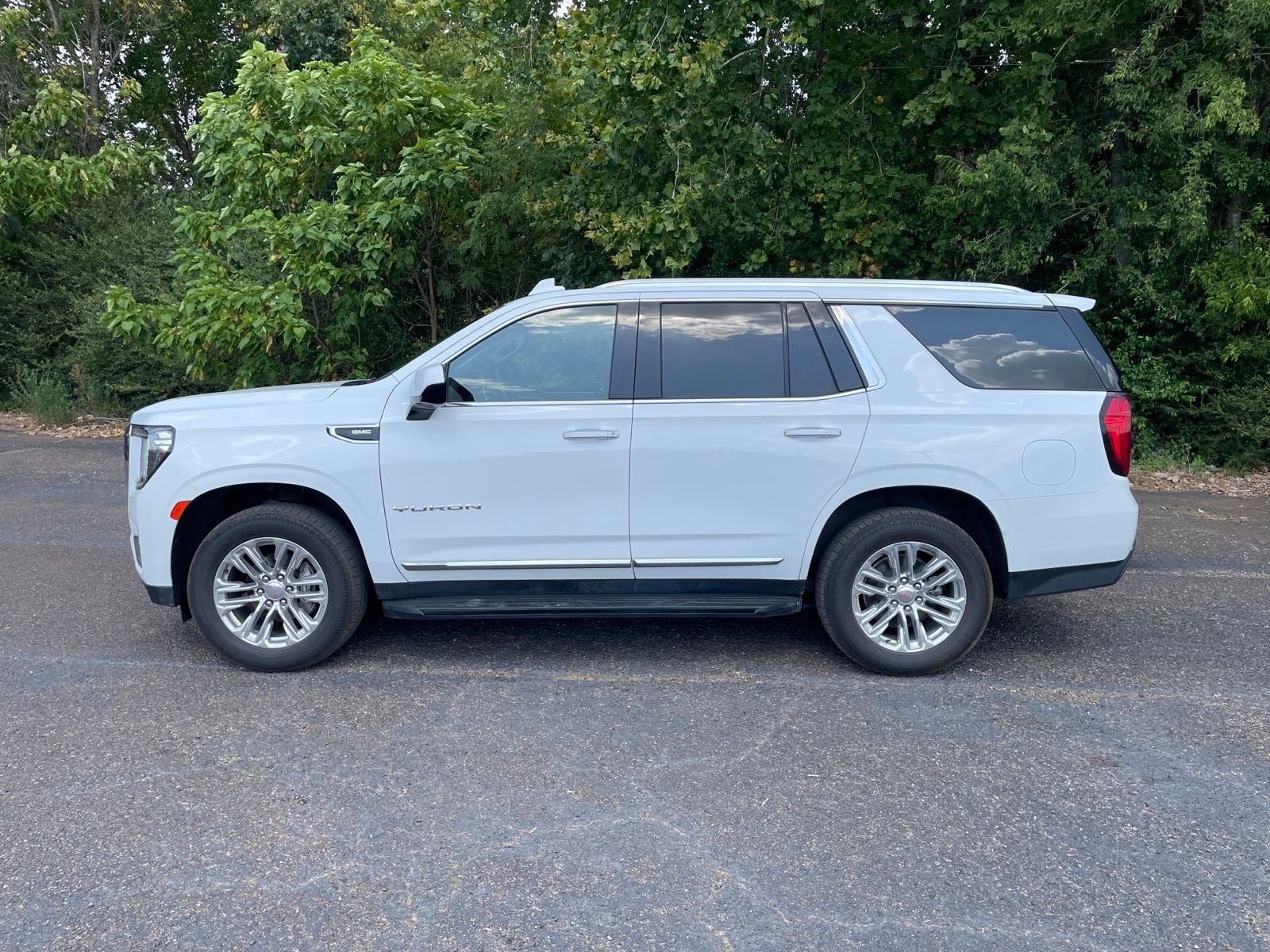 2024 GMC Yukon SLT