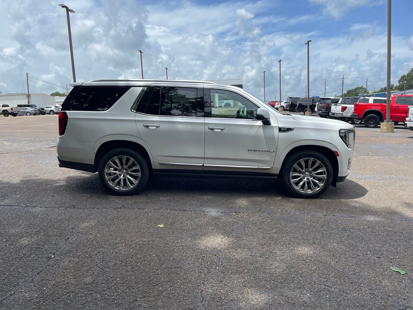 2022 GMC Yukon Denali