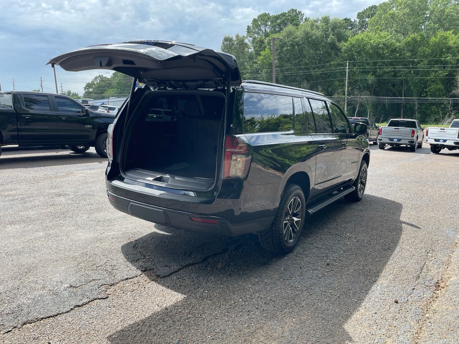 2024 Chevrolet Suburban Z71