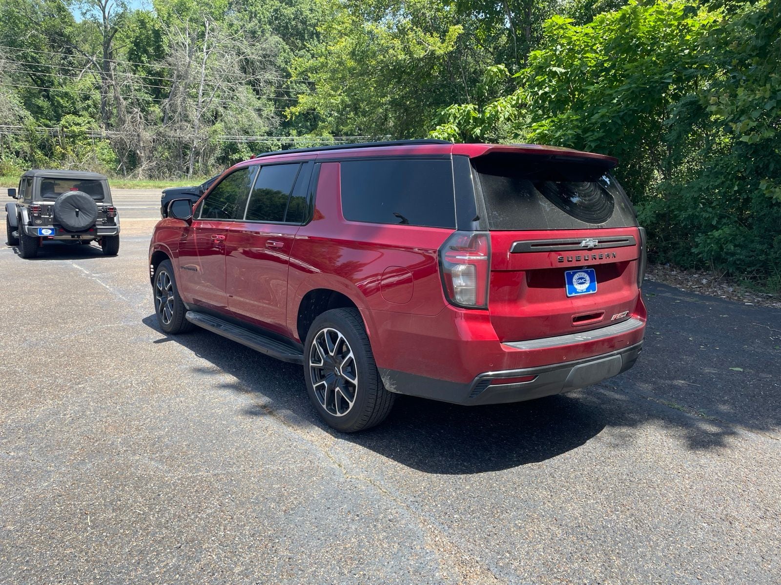 2023 Chevrolet Suburban RST
