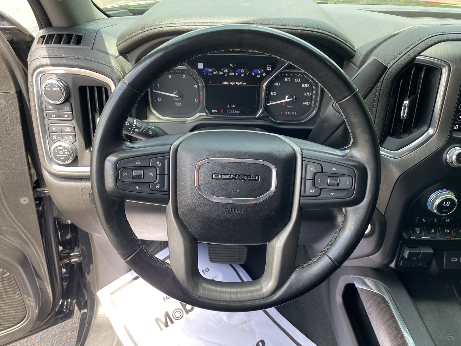 2023 GMC Sierra 2500HD Denali