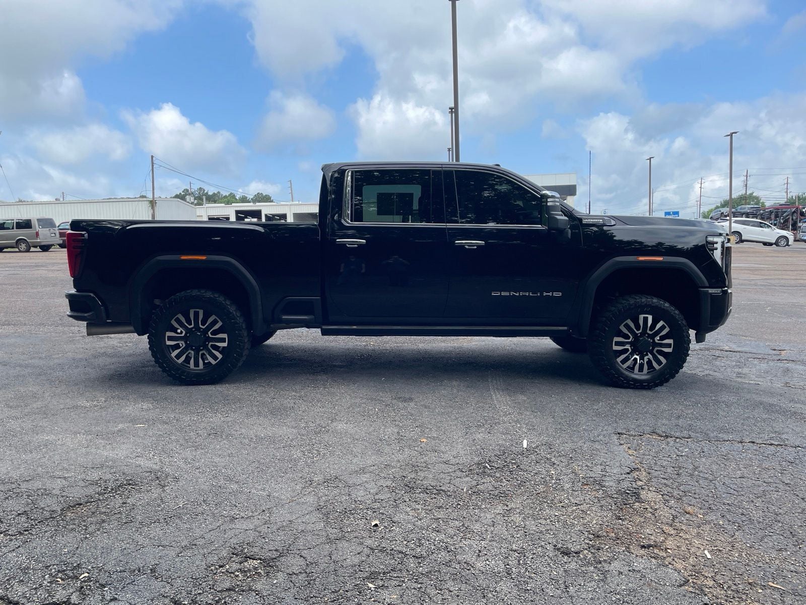 2024 GMC Sierra 2500HD Denali Ultimate
