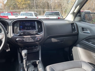 2022 GMC Canyon AT4 w/Cloth