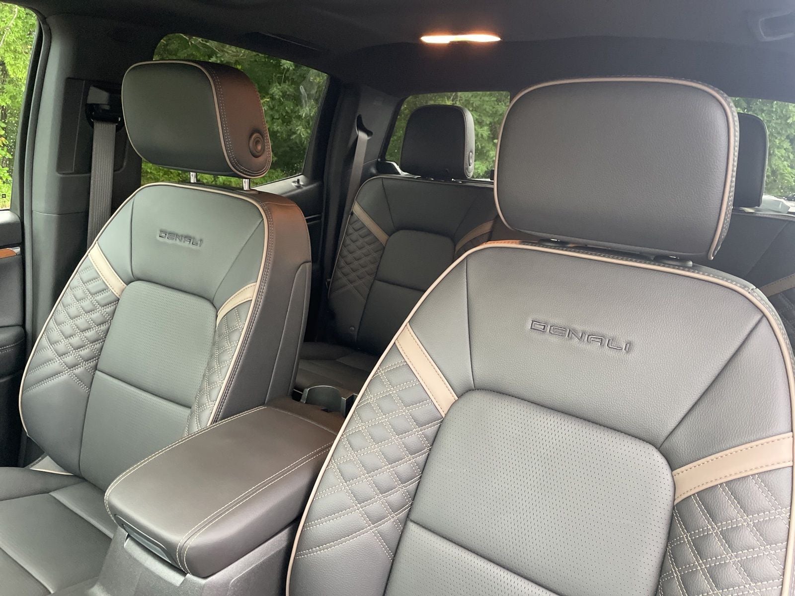 2024 GMC Canyon Denali