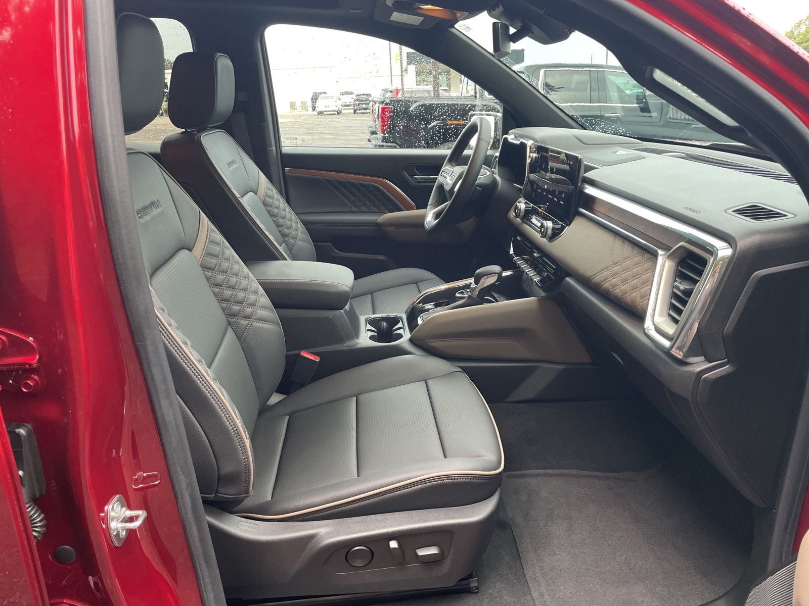 2024 GMC Canyon Denali