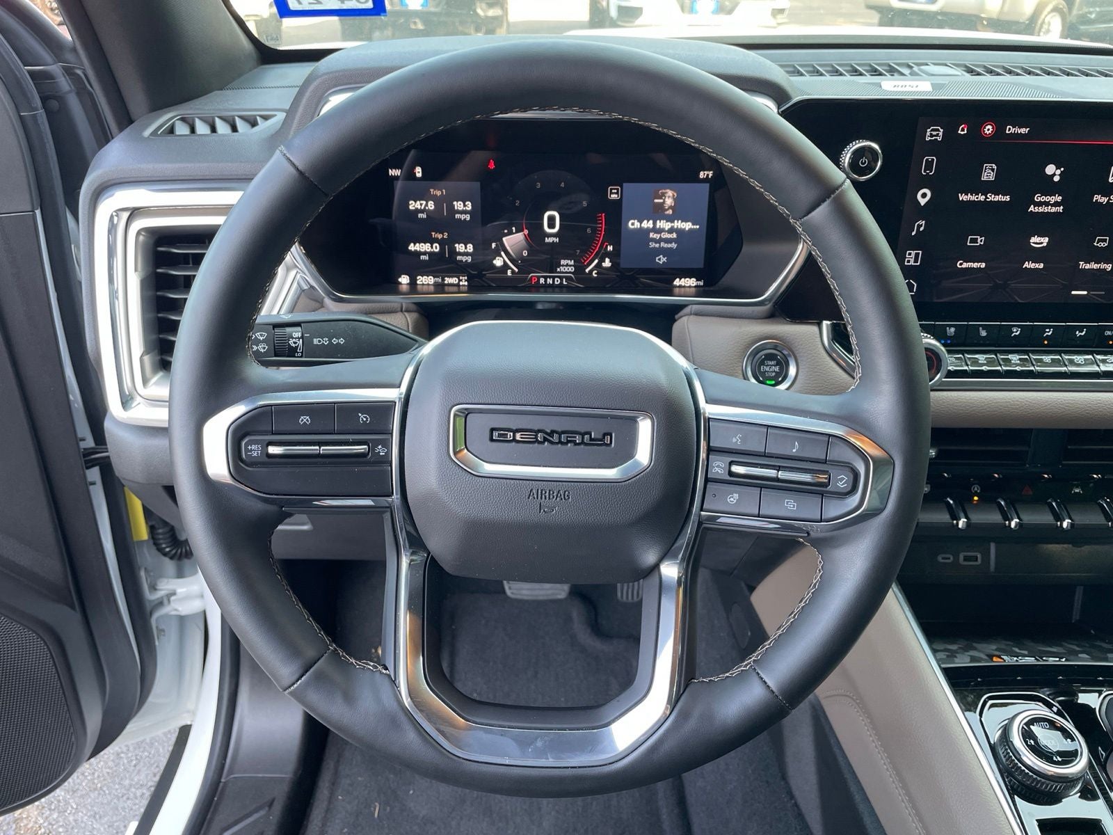 2024 GMC Canyon Denali