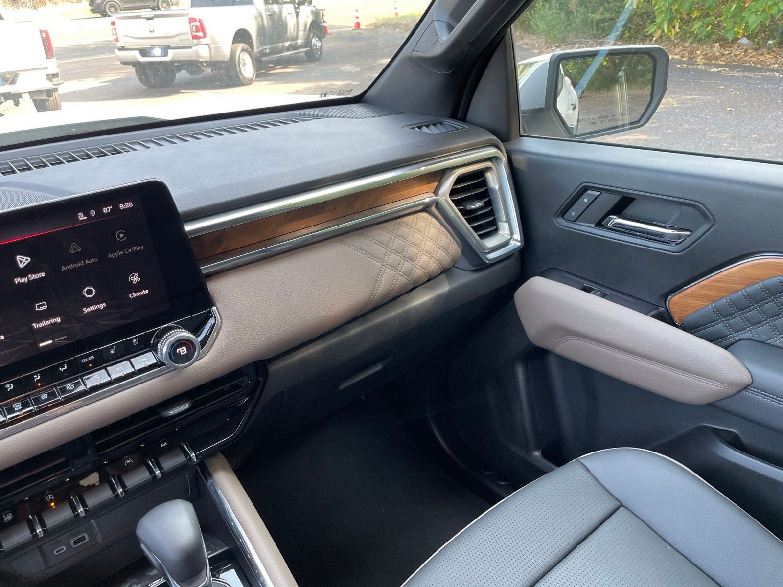 2024 GMC Canyon Denali