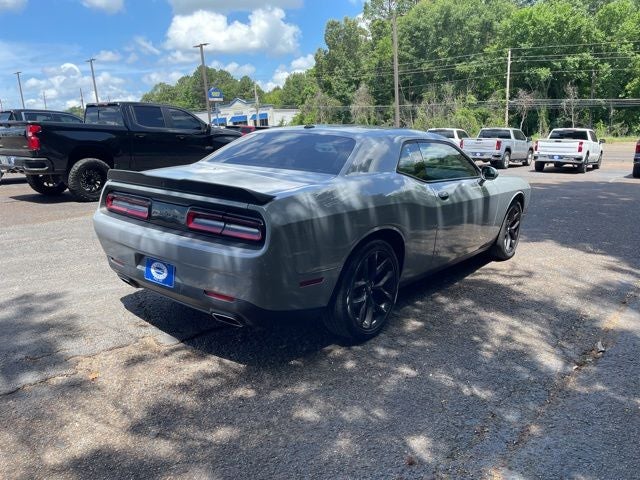 2021 Dodge Challenger SXT