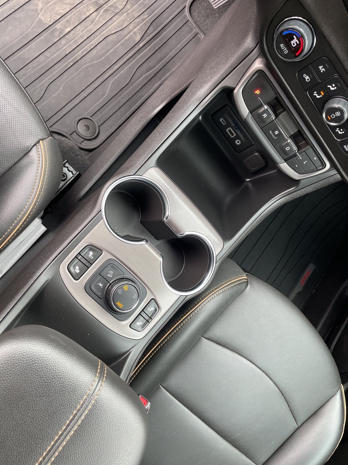 2024 GMC Terrain AT4