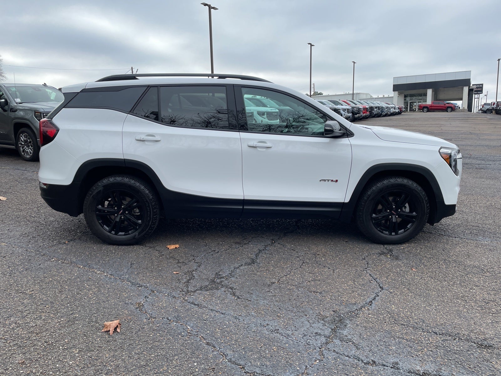 2024 GMC Terrain AT4