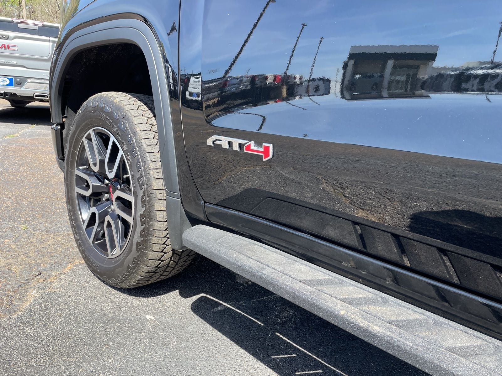 2025 GMC Sierra 1500 AT4
