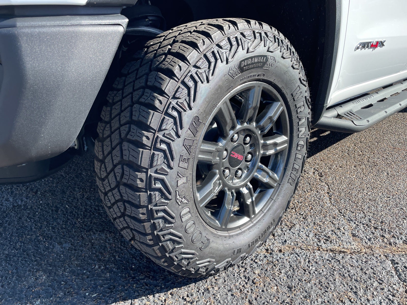 2024 GMC Sierra 1500 AT4X