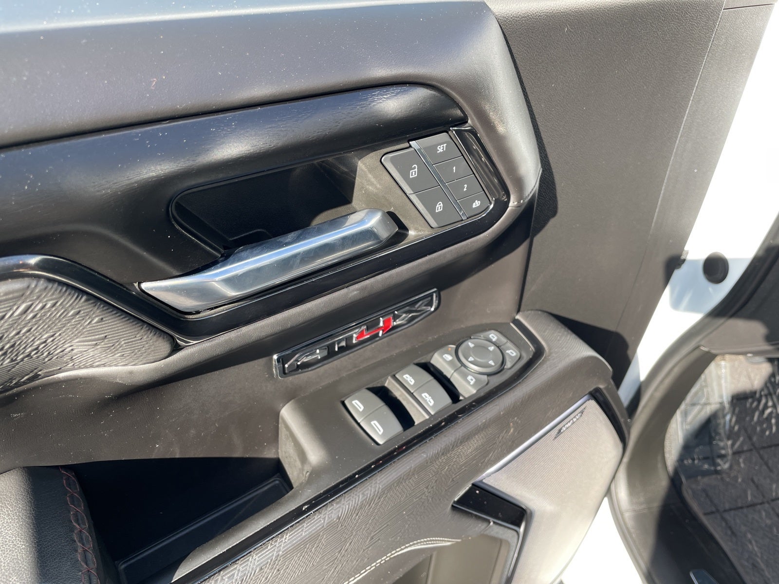 2024 GMC Sierra 1500 AT4X