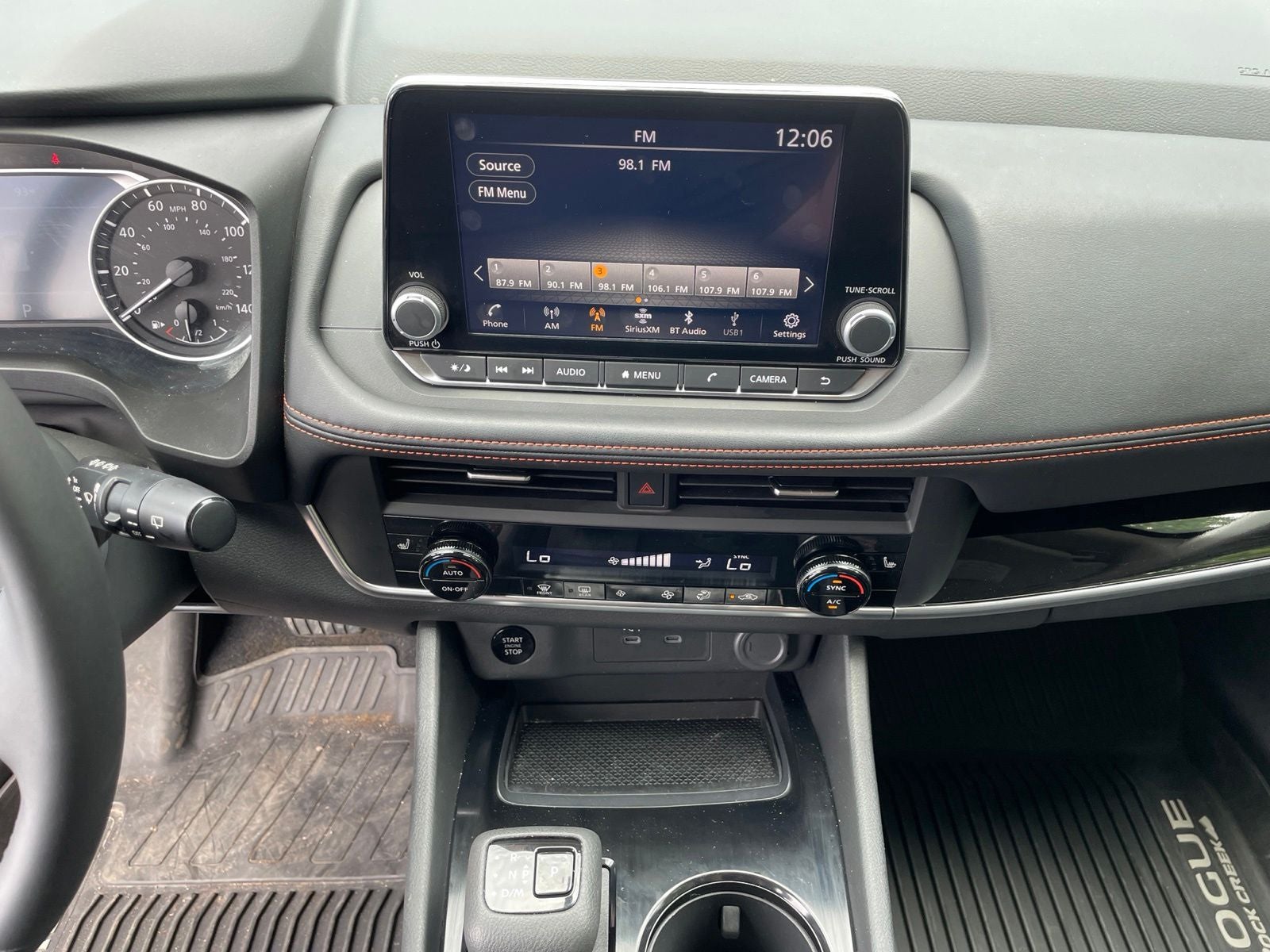 2025 Nissan Rogue Rock Creek