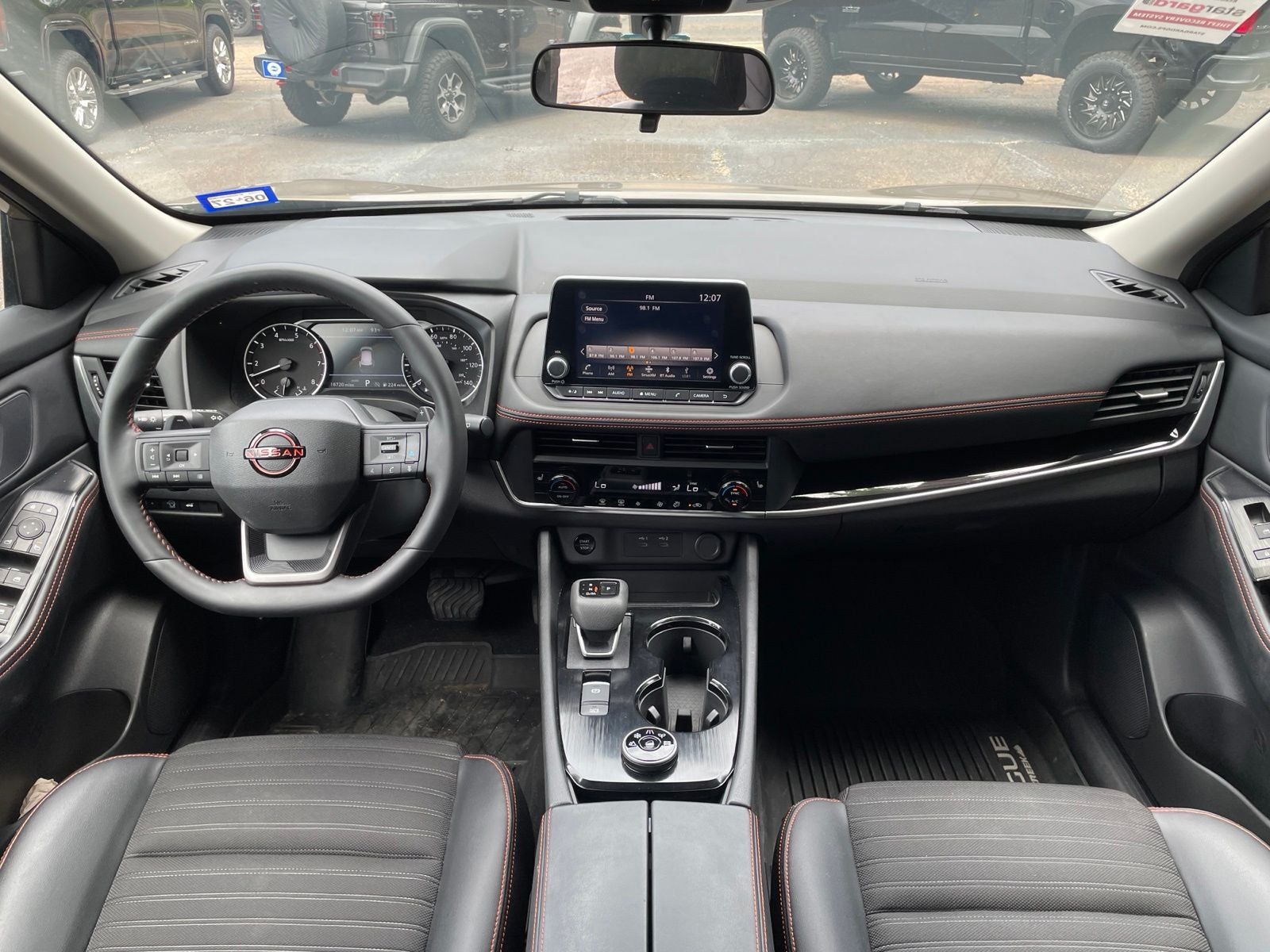 2025 Nissan Rogue Rock Creek