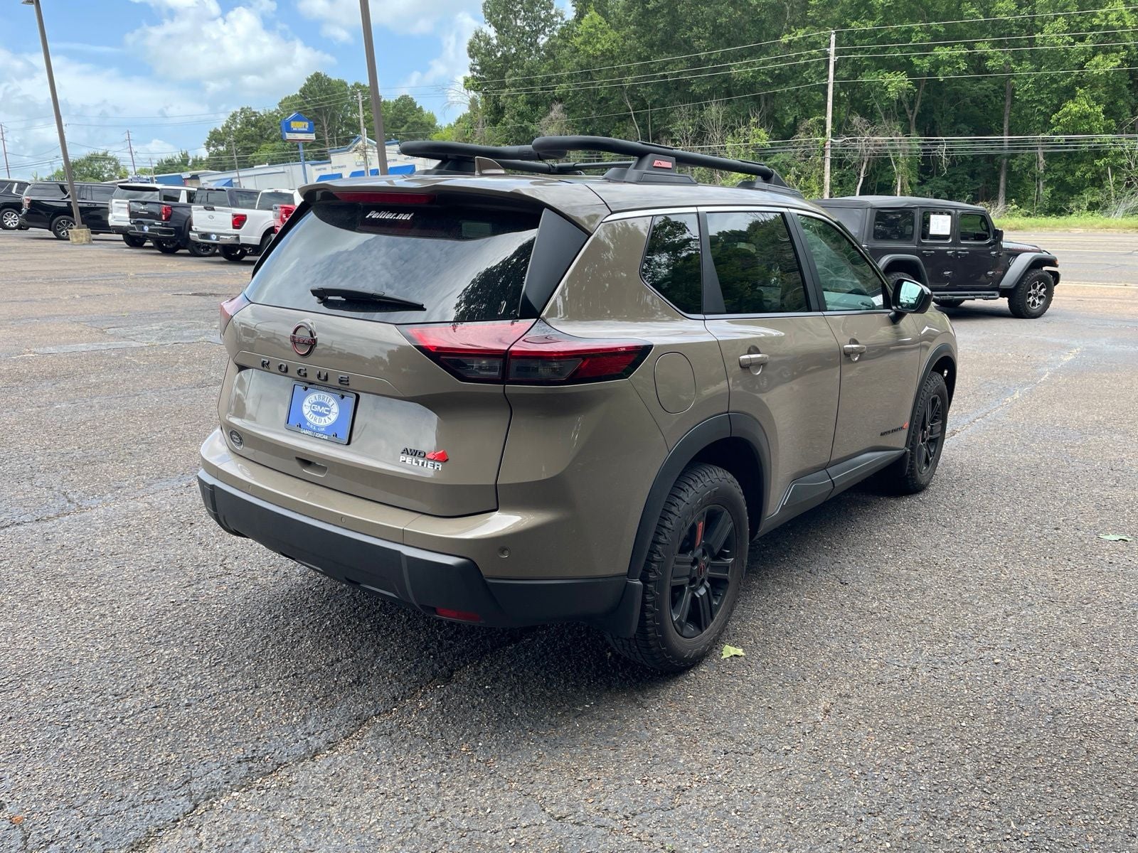 2025 Nissan Rogue Rock Creek