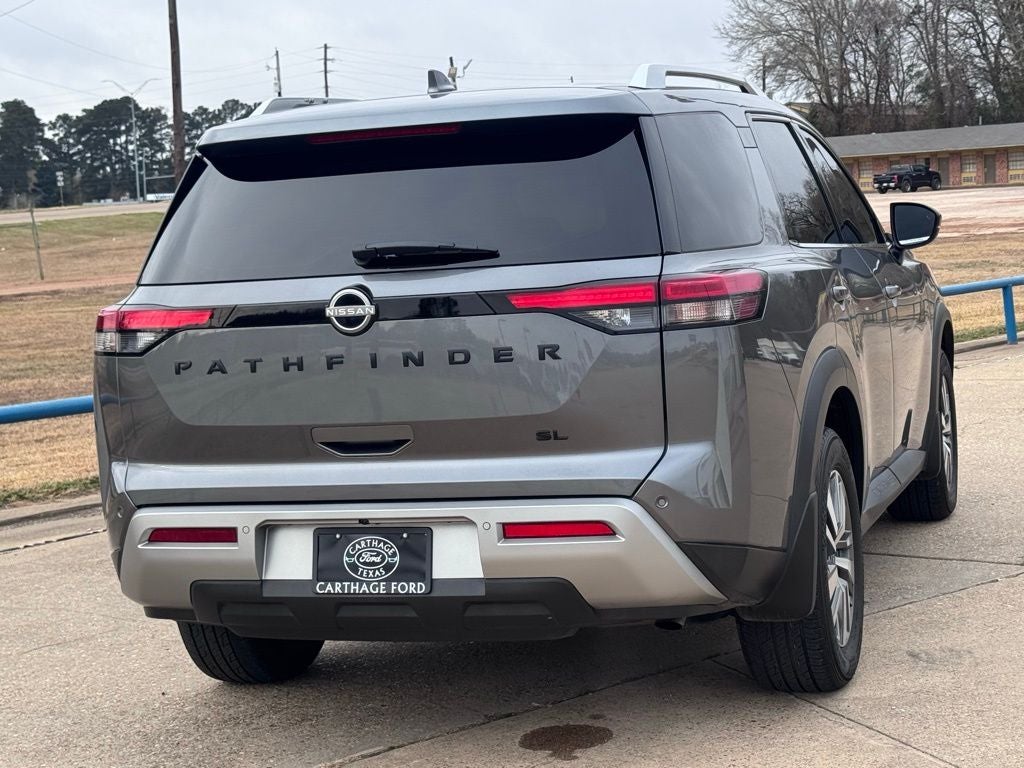 2023 Nissan Pathfinder SL