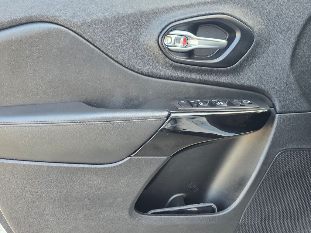 2021 Jeep Cherokee Altitude